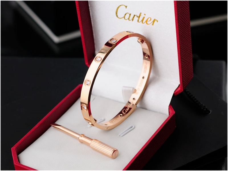Cartier Bracelet 031